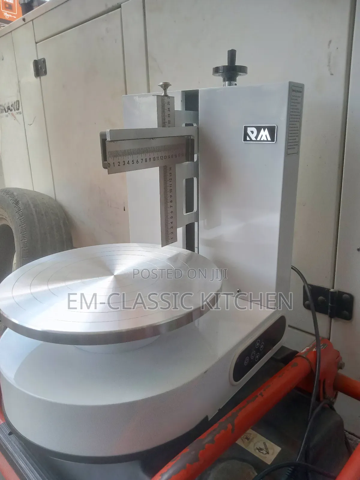 Cake Icing Machine