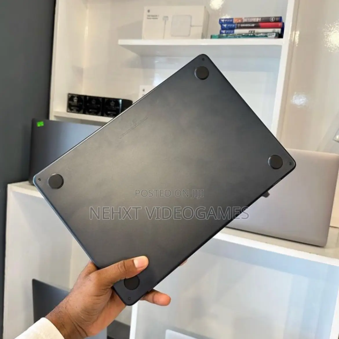 Laptop Apple MacBook Air 2022 M2 8GB Apple M2 SSD 256GB