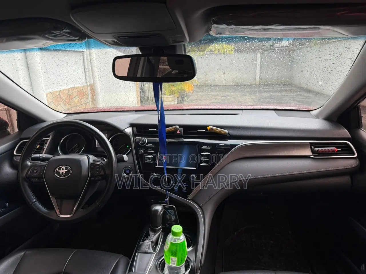 Toyota Camry SE FWD (2.5L 4cyl 8AM) 2018 Red