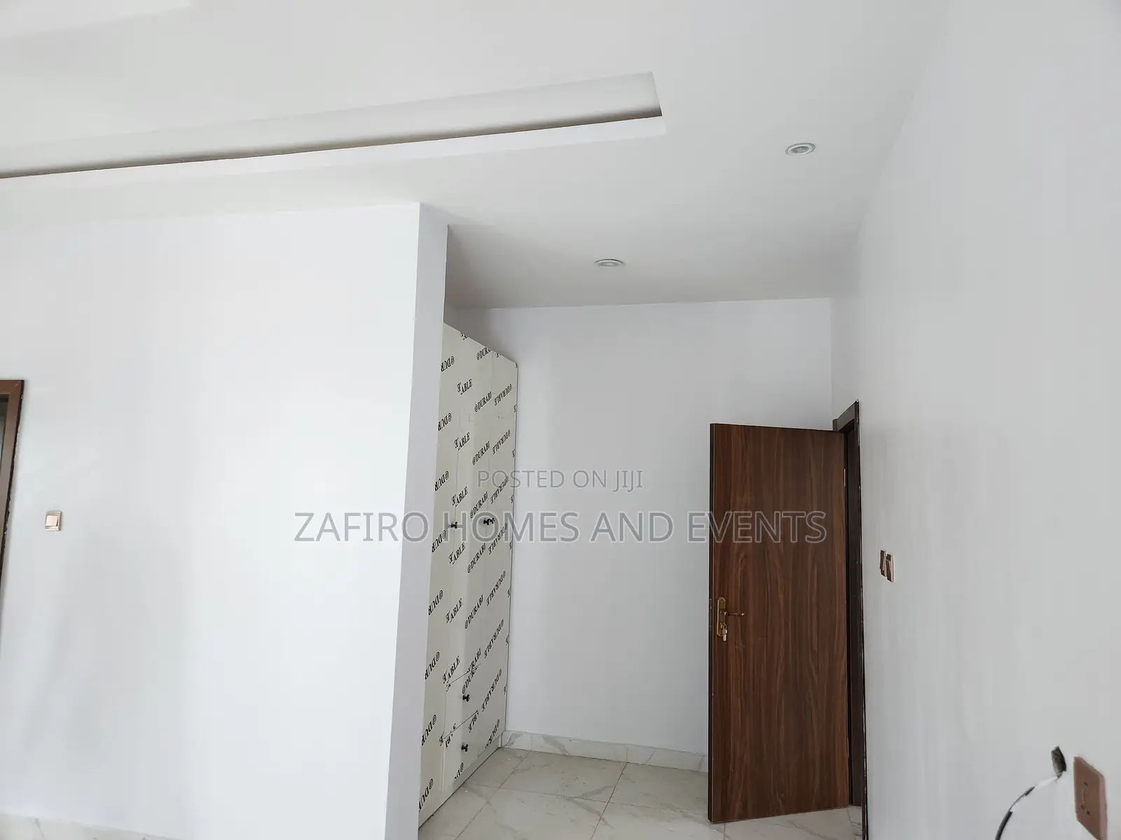 4bdrm Duplex in Oyelade Estate for sale