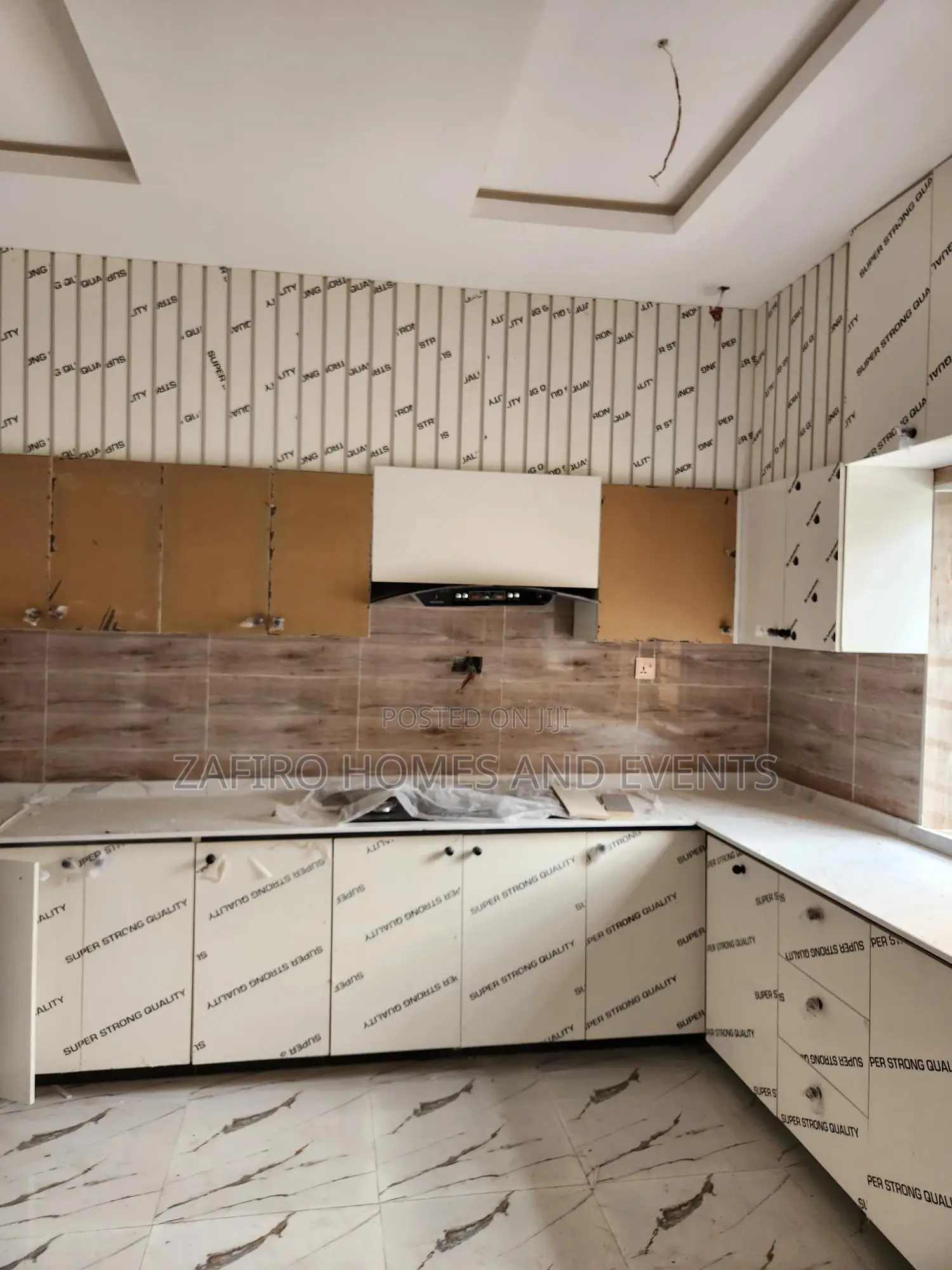 4bdrm Duplex in Oyelade Estate for sale