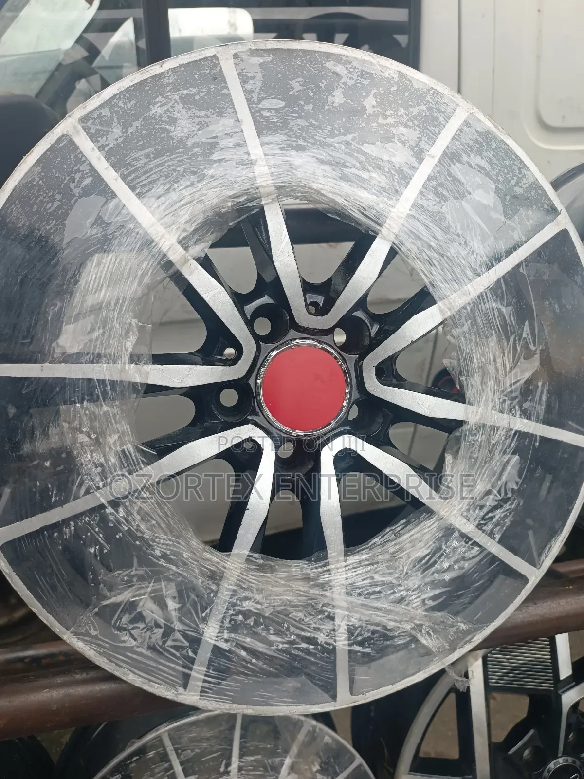17inches Rim For Lexus And Camry Black And White