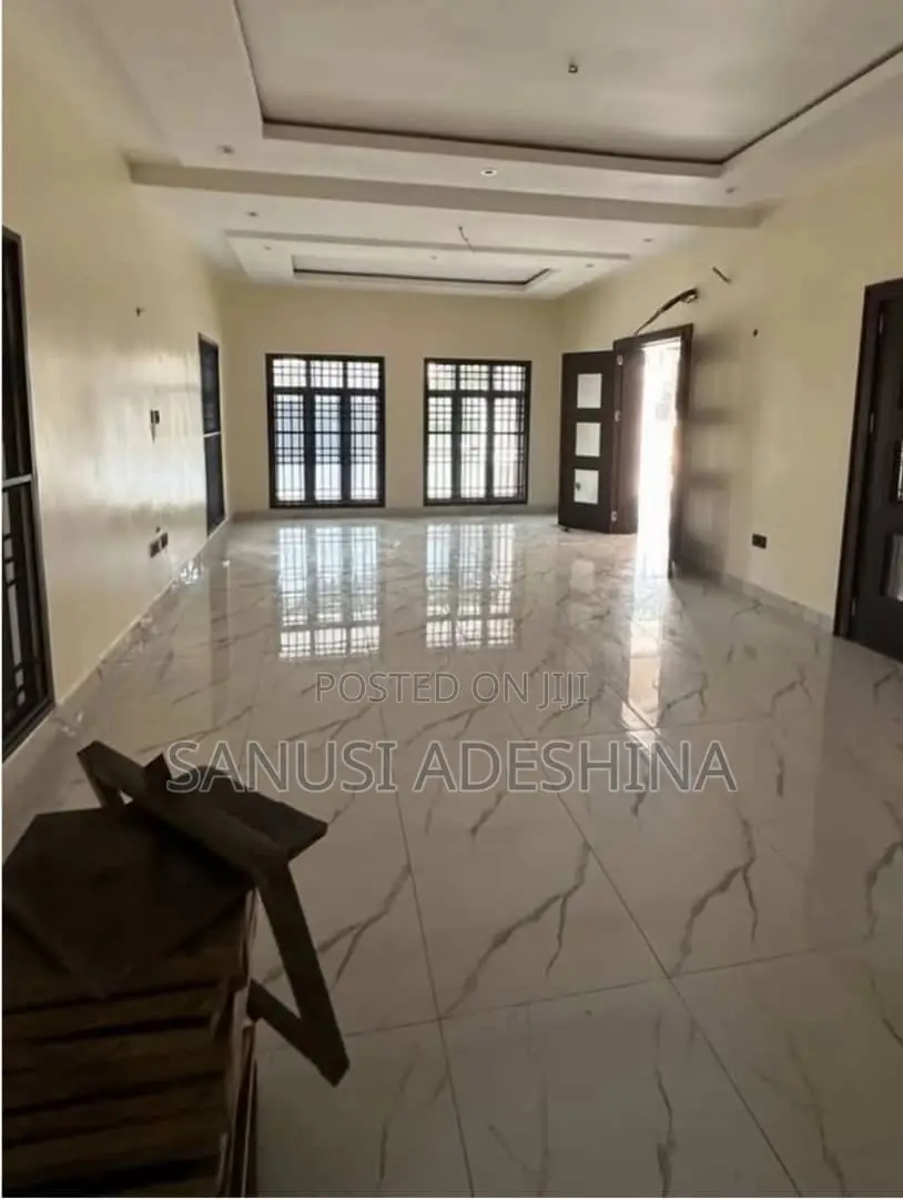 5bdrm Duplex in Gwarimpa Estate Fct, Gwarinpa for sale