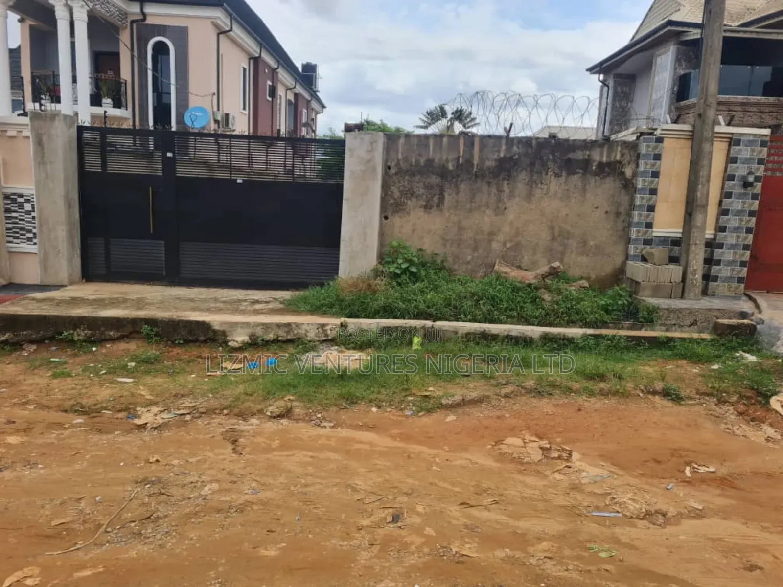 Half Plot for Sale in an Estate
