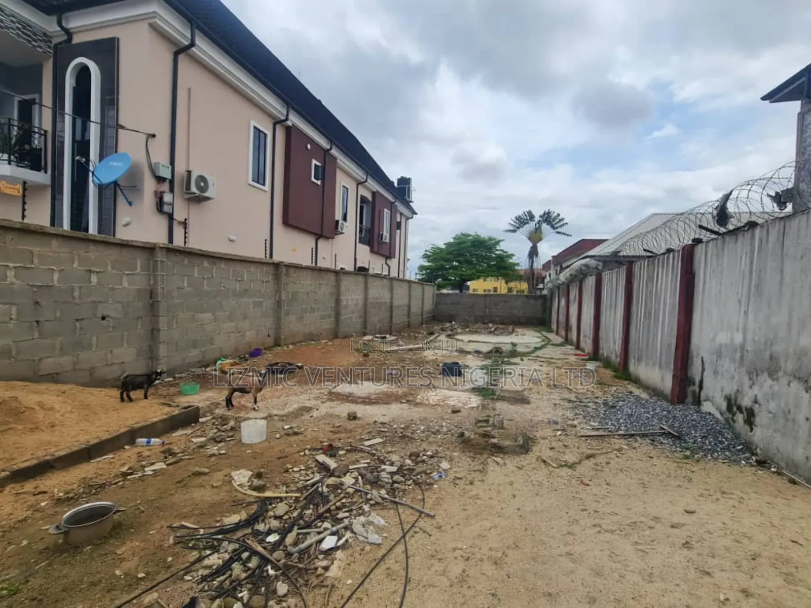 Half Plot for Sale in an Estate