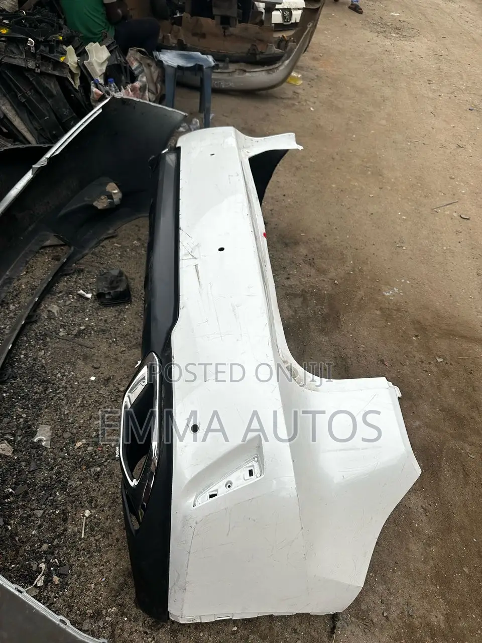 Back Bumper Rx 350 2017-2018 Direct Complete Available