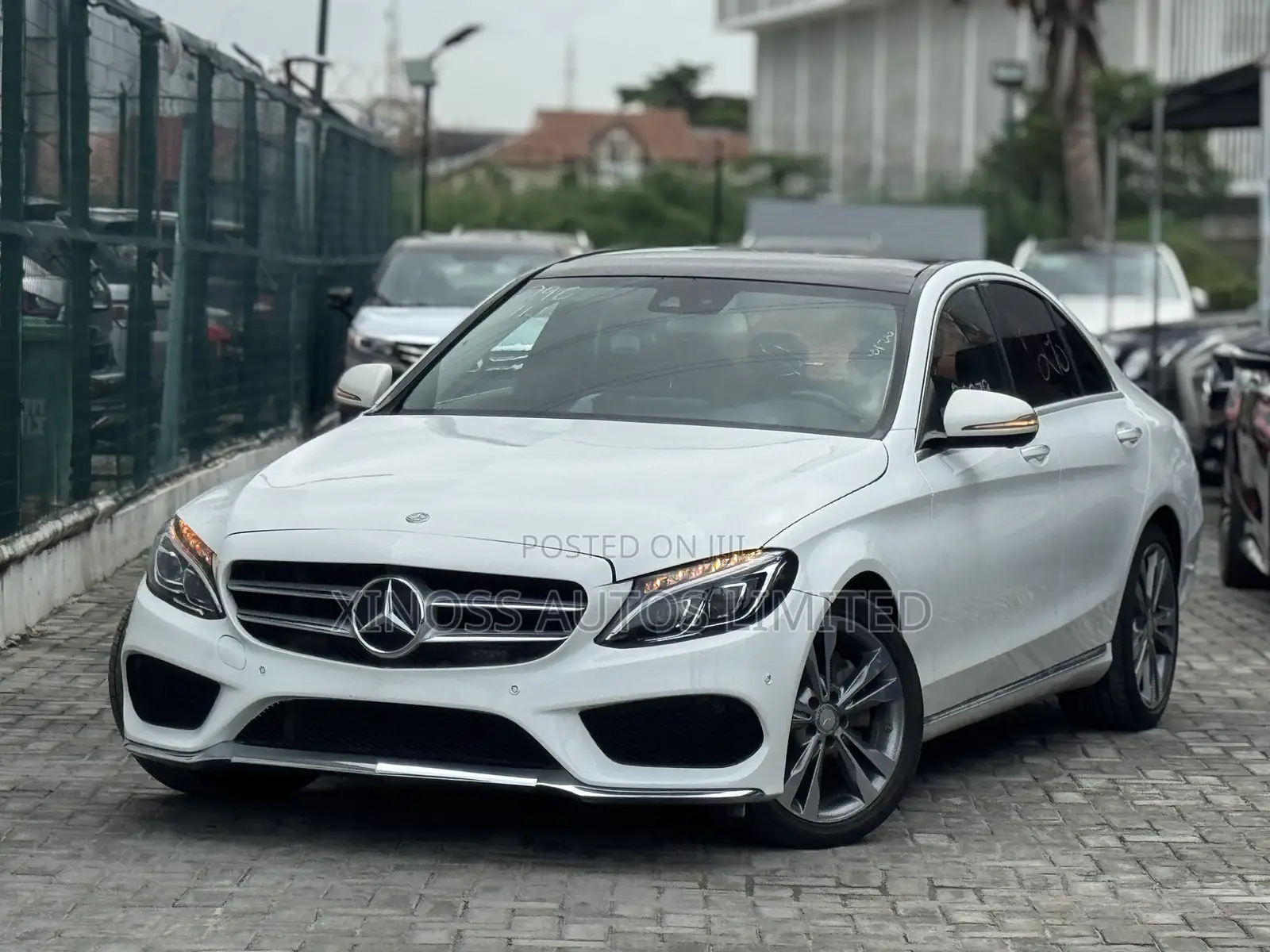Mercedes-Benz C300 Sport 4Matic Sedan AWD (2.0L 4cyll 7A) 2016 White