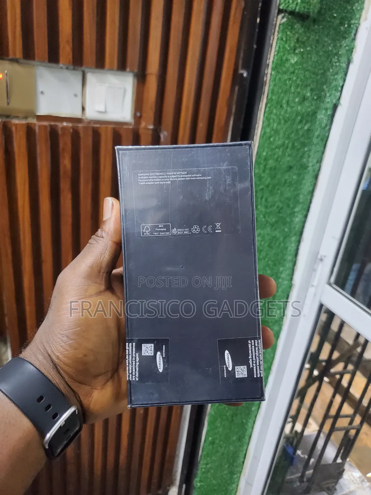 New Samsung Galaxy S21+ 5G 128 GB Black