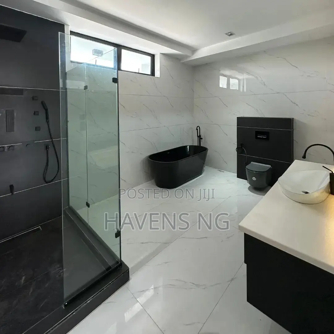 5bdrm Duplex in 1004 for sale