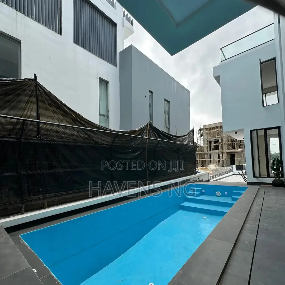 5bdrm Duplex in 1004 for sale