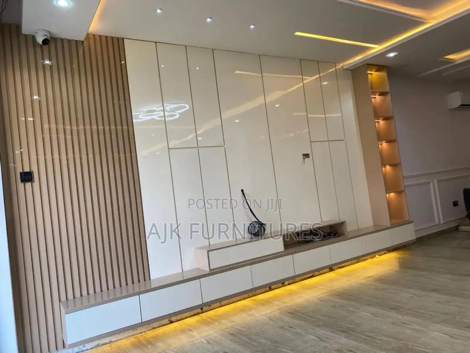 Full Glossy Television Unit