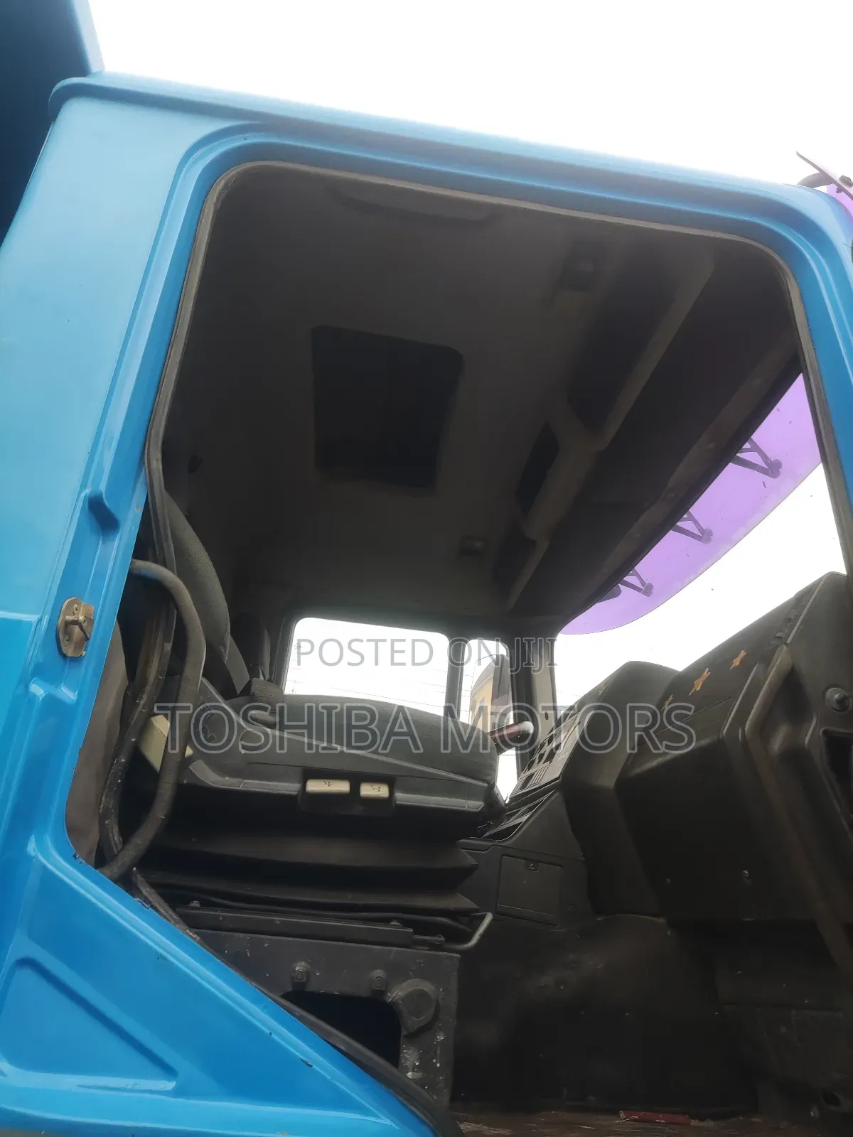 Man Diesel 24 Valve Dump Truck 12 Tyres