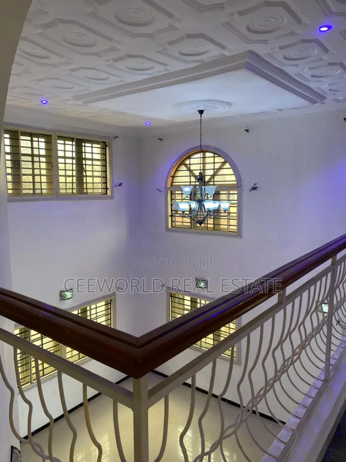 5bdrm Duplex in Oluyole Main Estate for rent