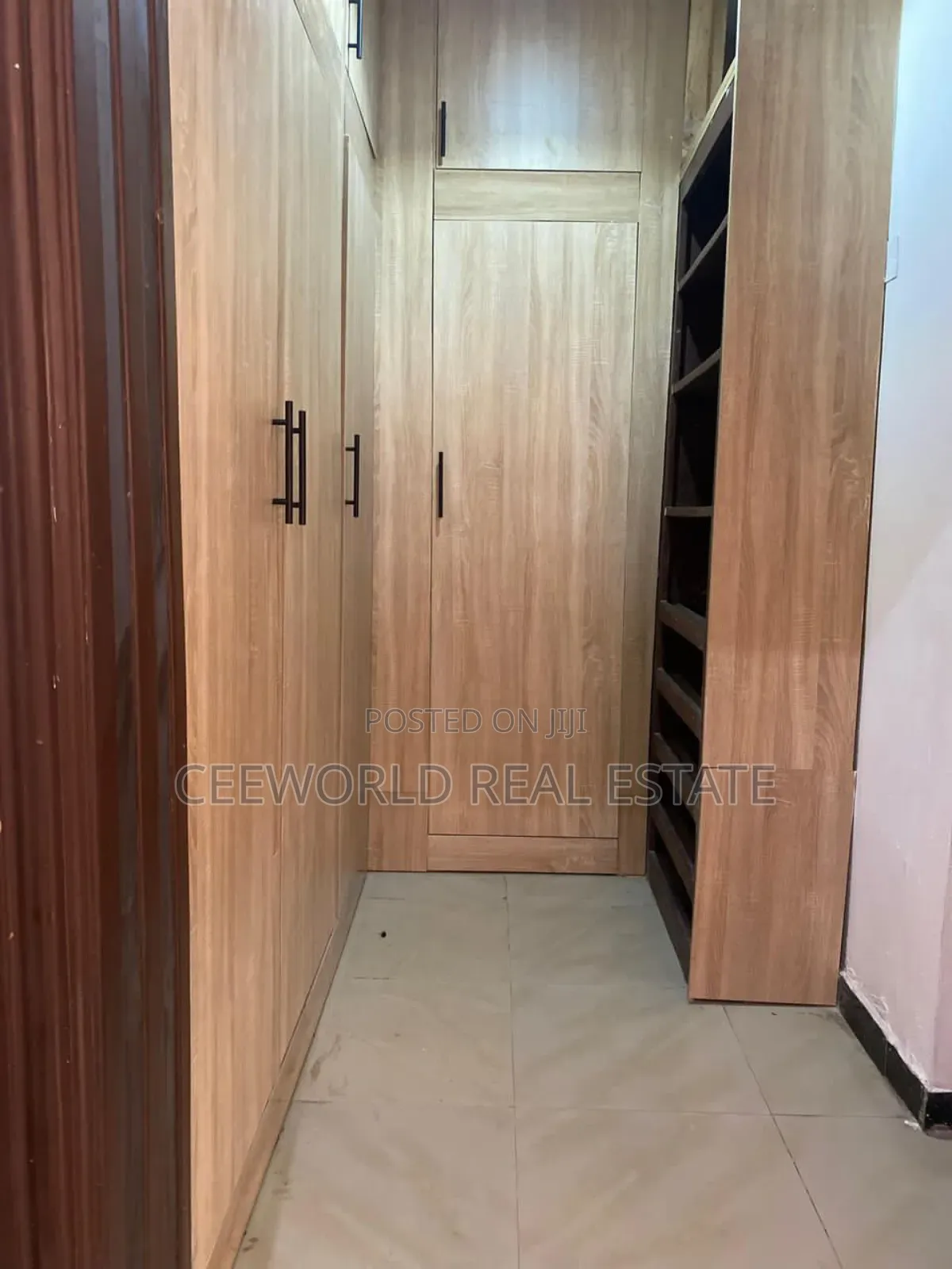 5bdrm Duplex in Oluyole Main Estate for rent
