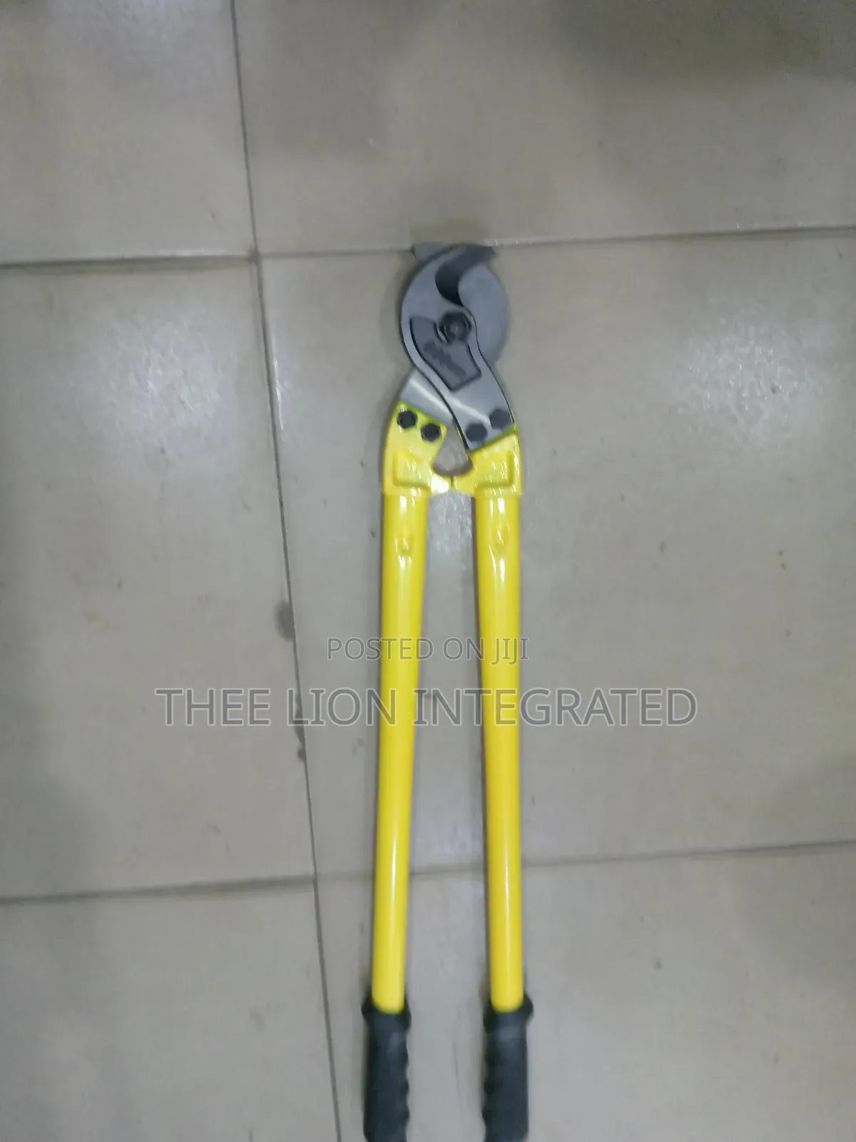 Heavy-Duty Cable Cutter