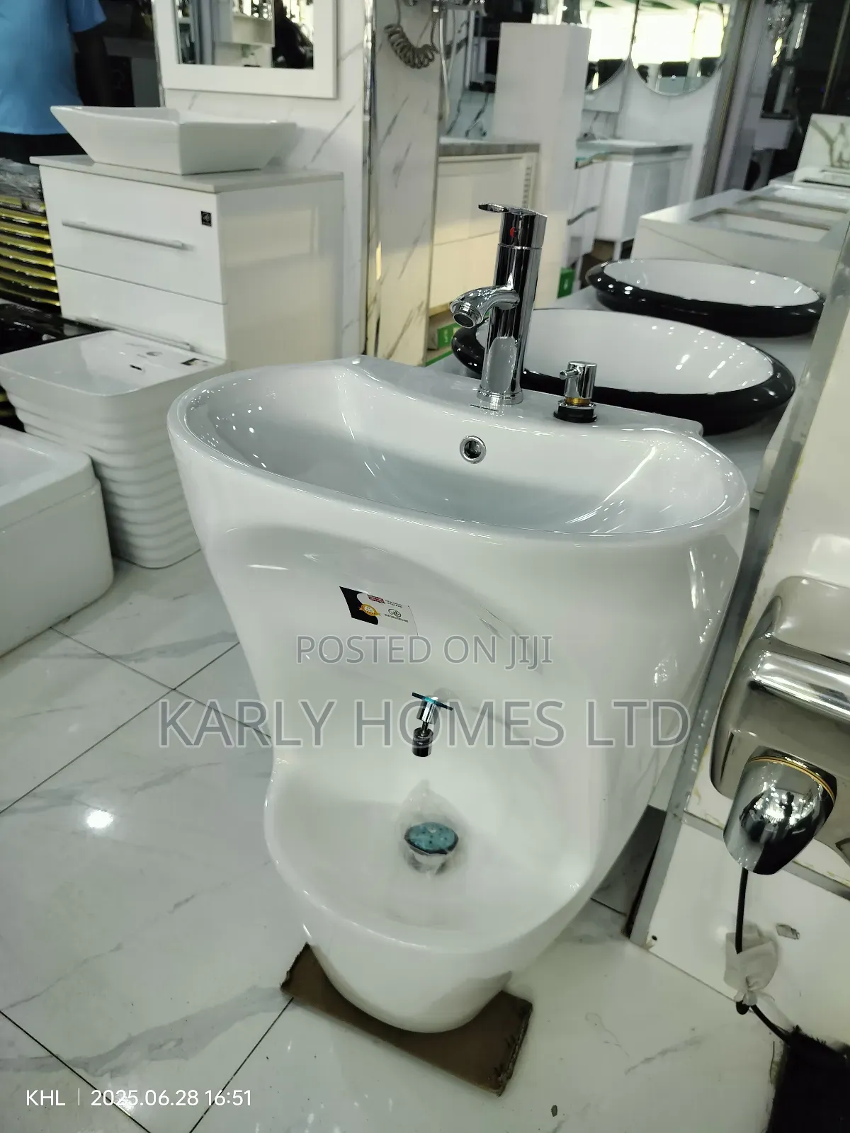 Integrated Urinal and Wash Hand Basin System