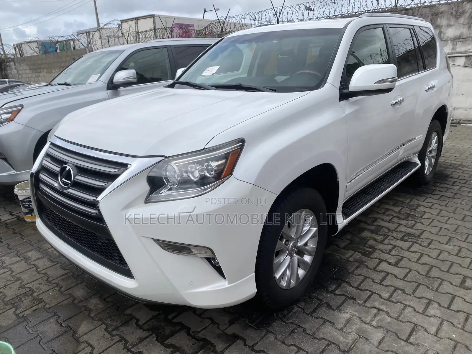 Lexus GX 460 Luxury 2016 White