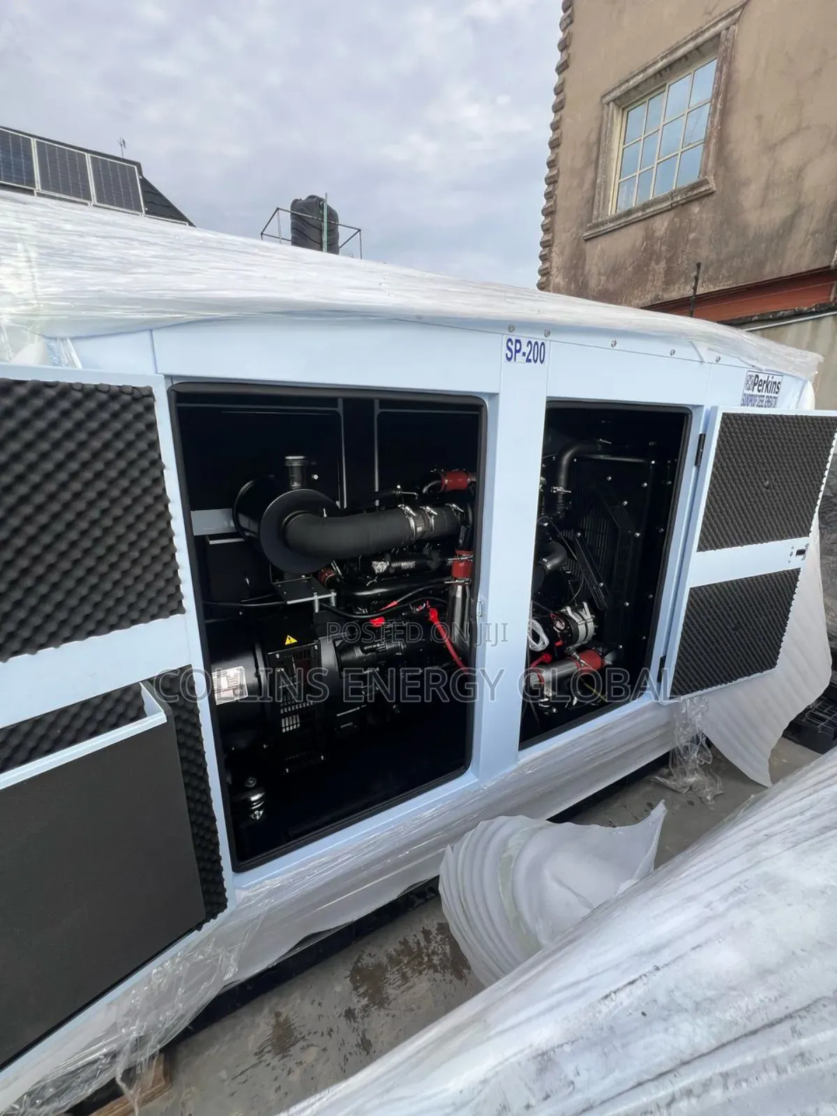 200kva Uk Perkins Soundproof Copper Coil Generator