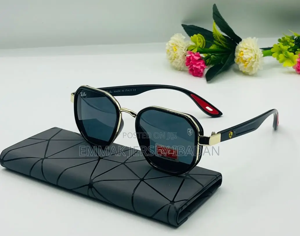 Glasses Ray Ban - Premium Sunglasses in Ibadan
