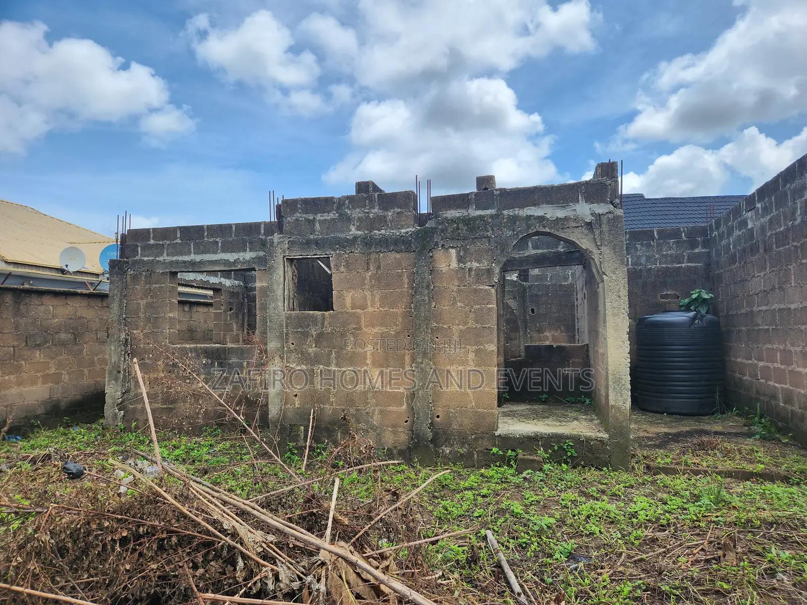 2bdrm Bungalow in Kasumu Estate, Ibadan for sale