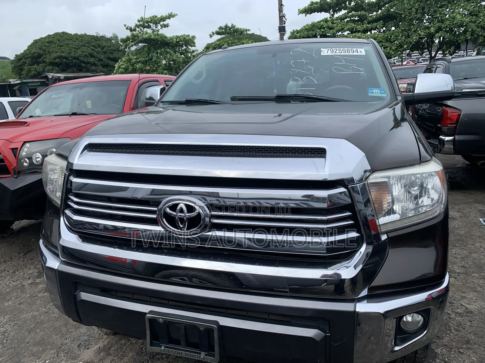 Toyota Tundra 2018 Brown