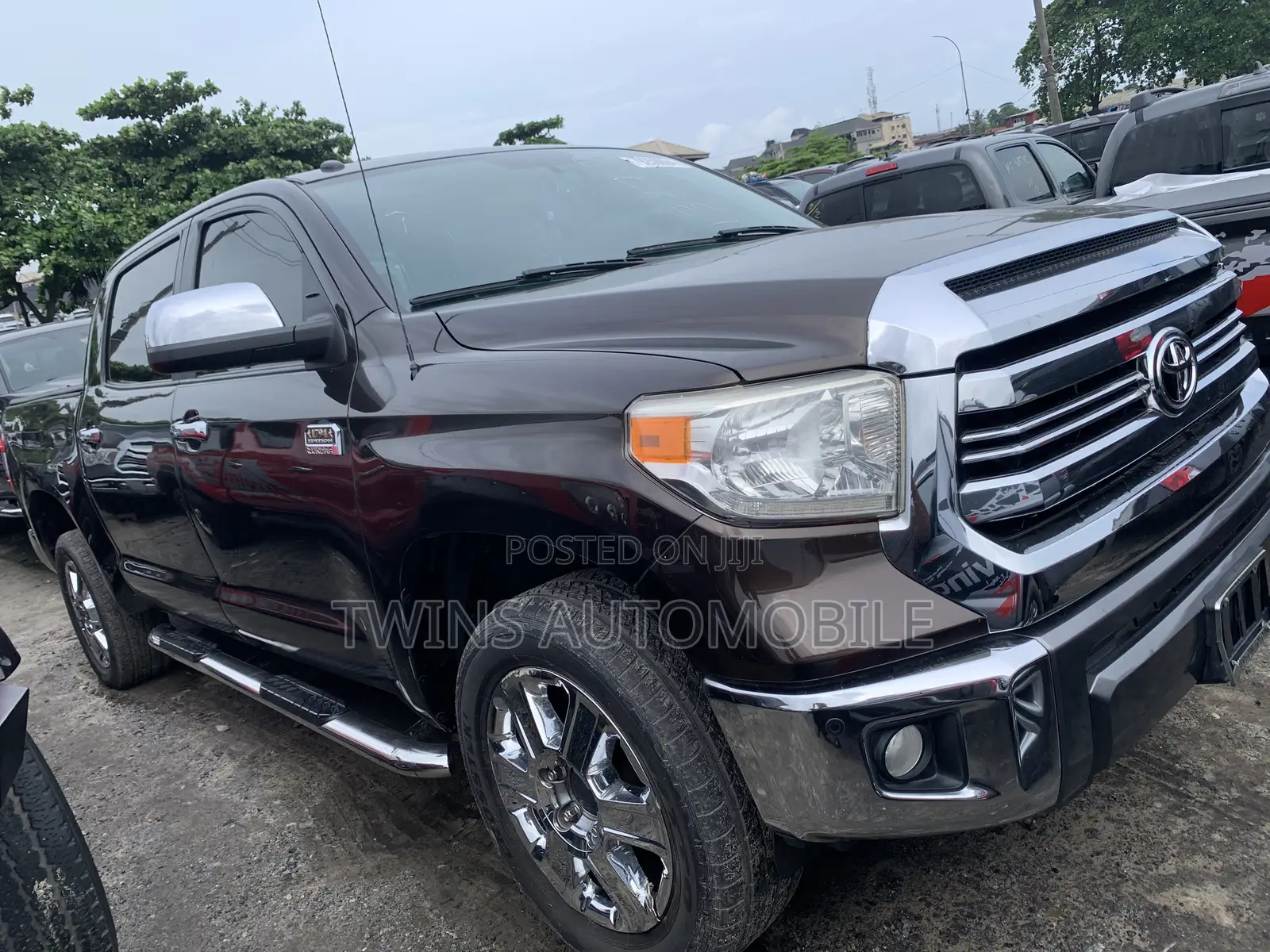 Toyota Tundra 2018 Brown