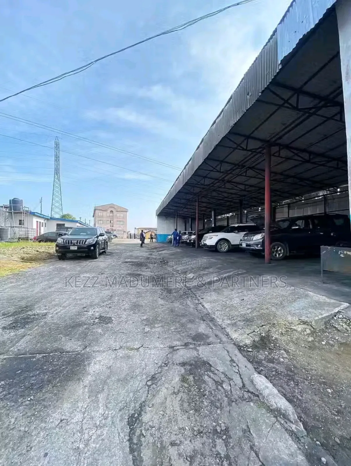 For Sale: Company Office Plaza on 14 Plots at Aba Road Port Harcourt