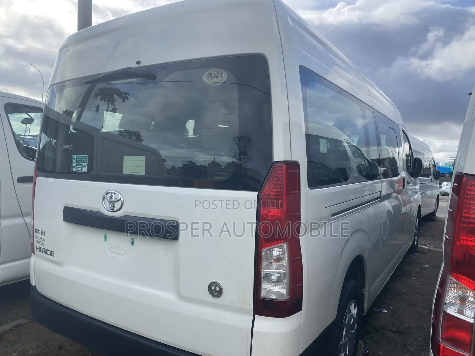 Toyota HiAce 2020 White
