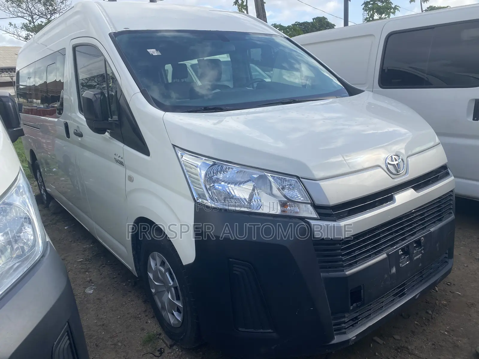 Toyota HiAce 2020 White