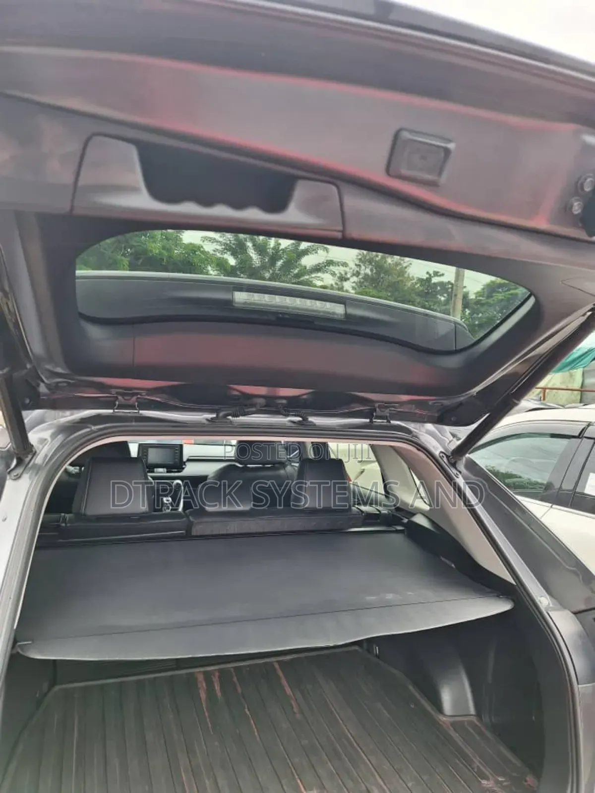 Toyota RAV4 XLE AWD 2020 Gray