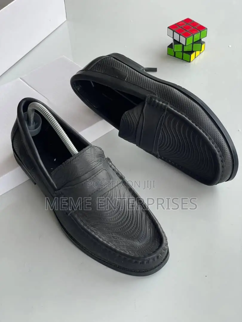 Men Flat Shoe (Black) 
