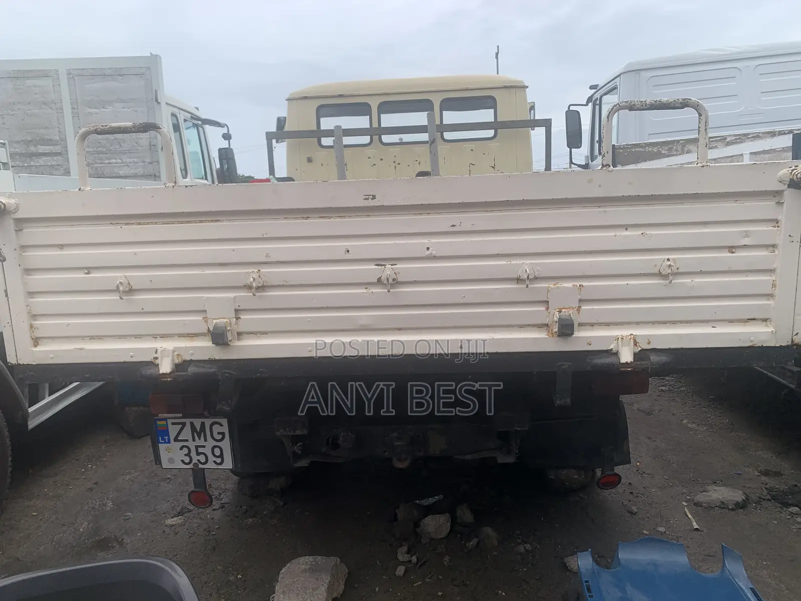 Mercedes 608