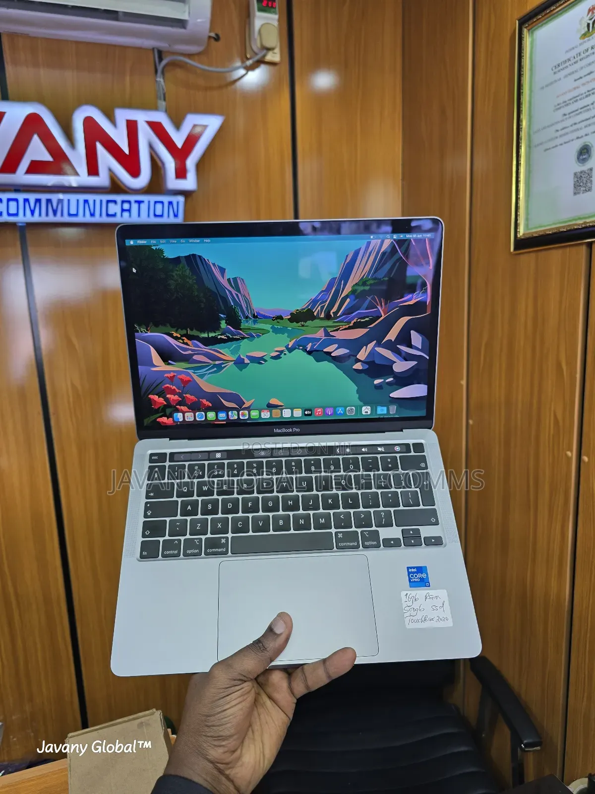 Laptop Apple MacBook Pro 2020 16GB Intel Core i7 SSD 500GB