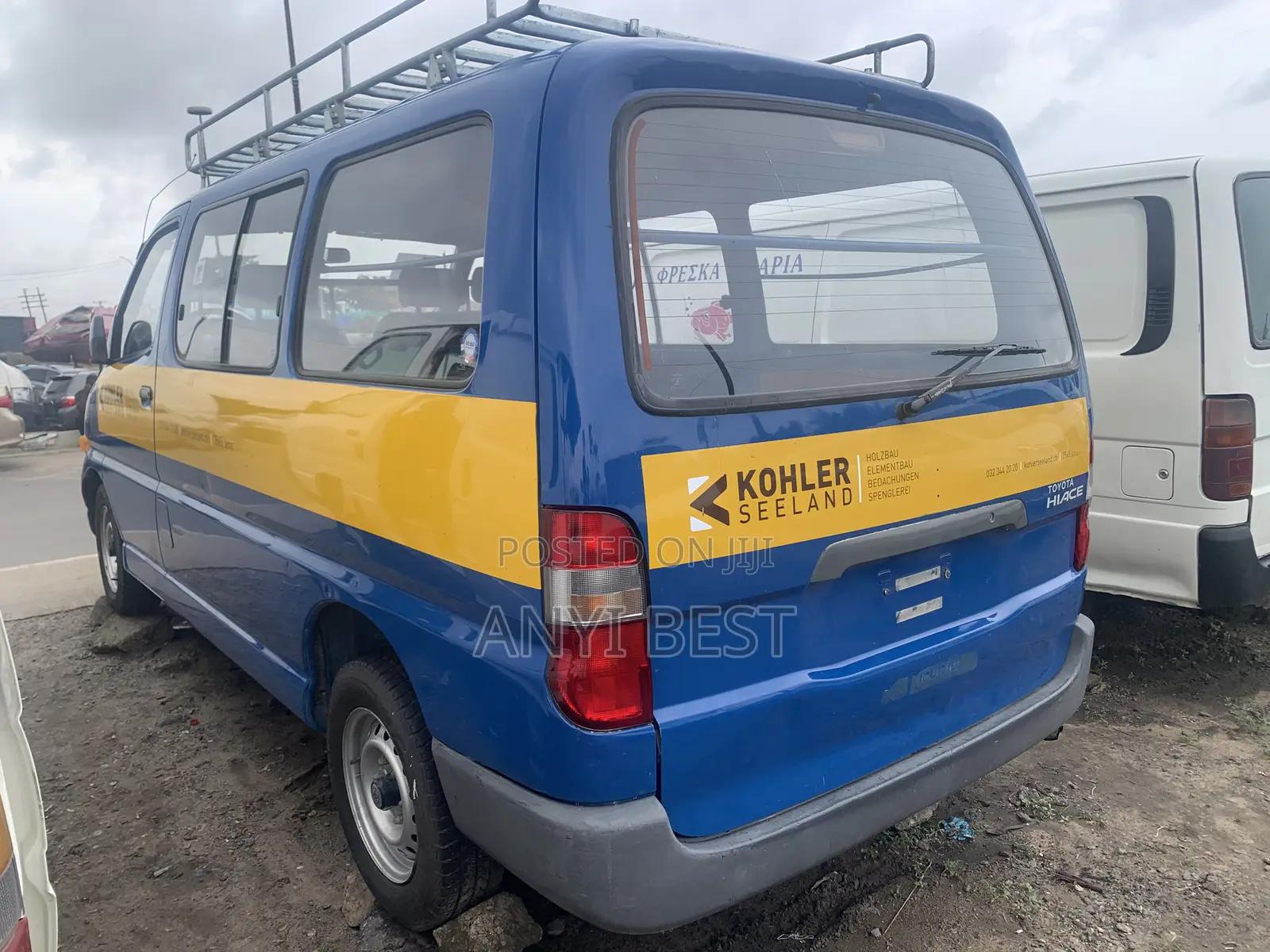 Toyota HiAce 2005 Blue