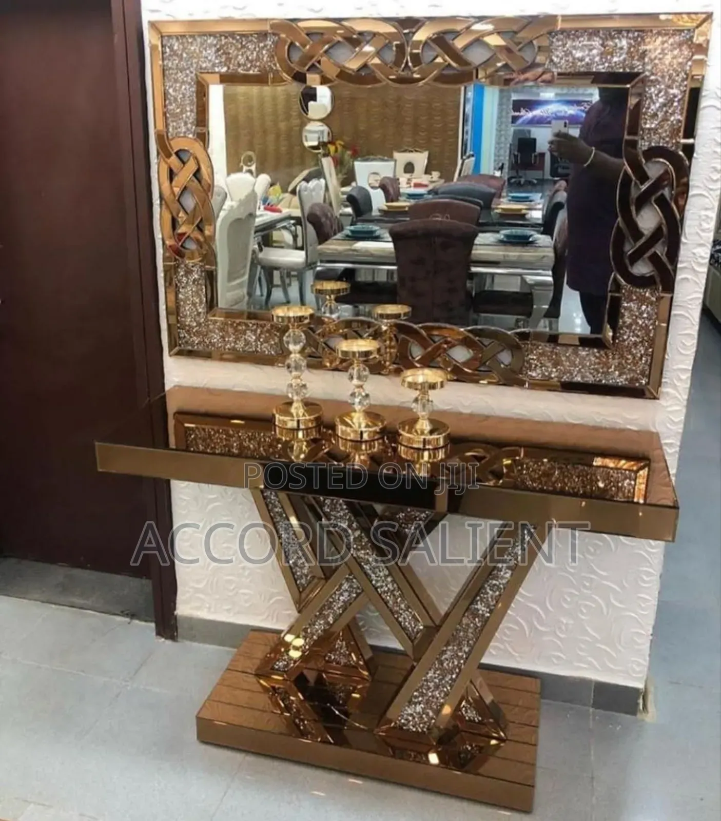 Executive Mirror Console