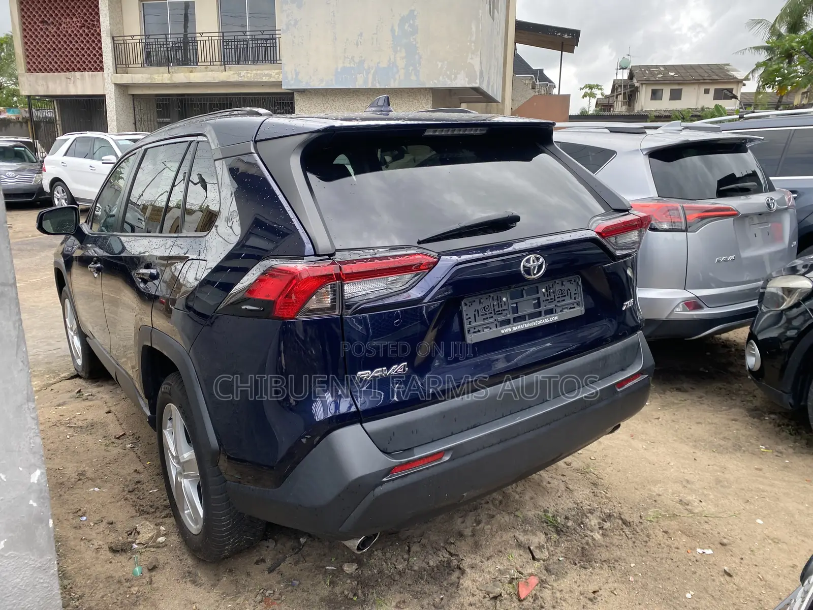 Toyota RAV4 2021 Blue