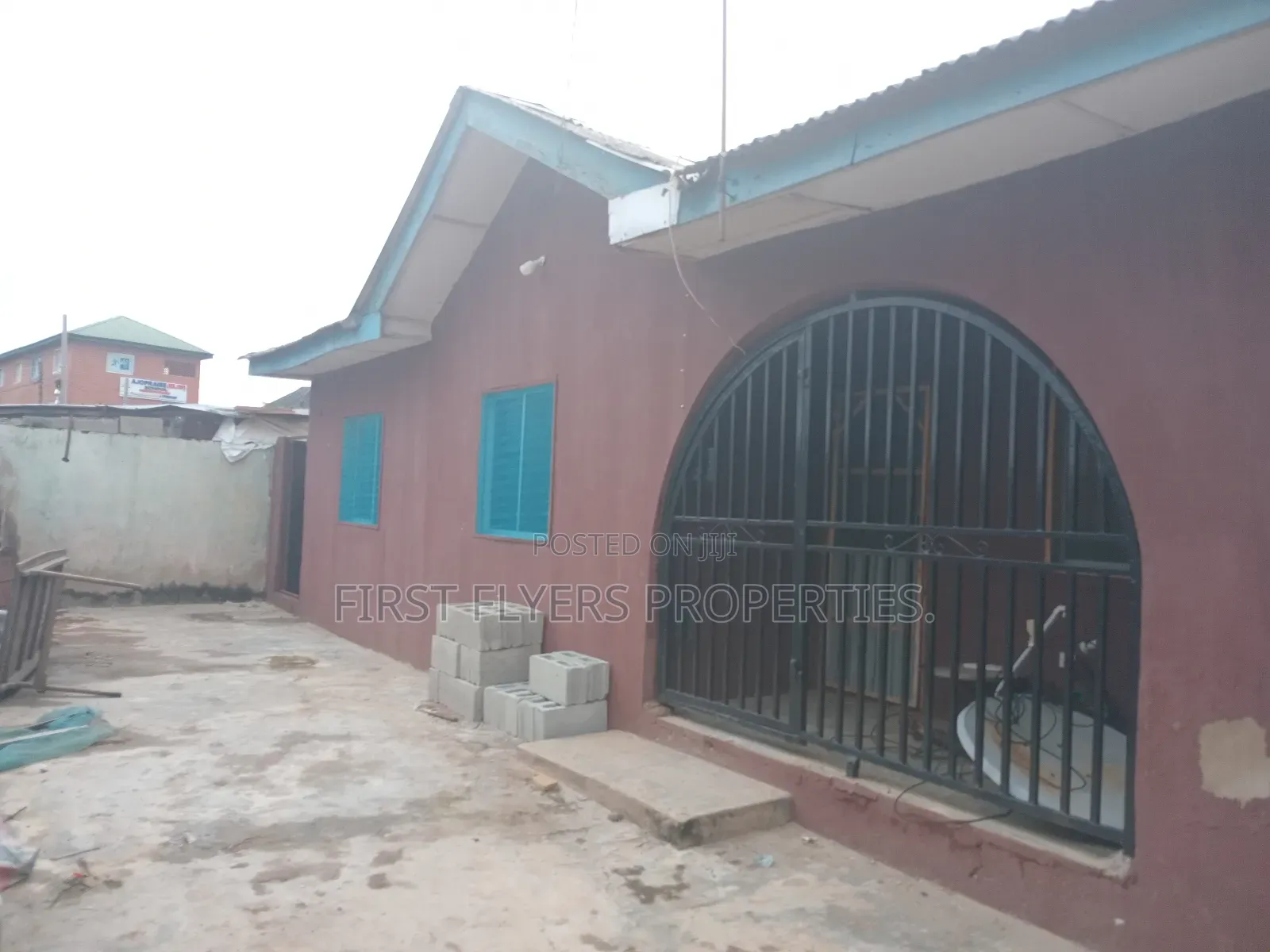 1bdrm Bungalow in Iyana Ipaja Lagos, Dopemu for rent