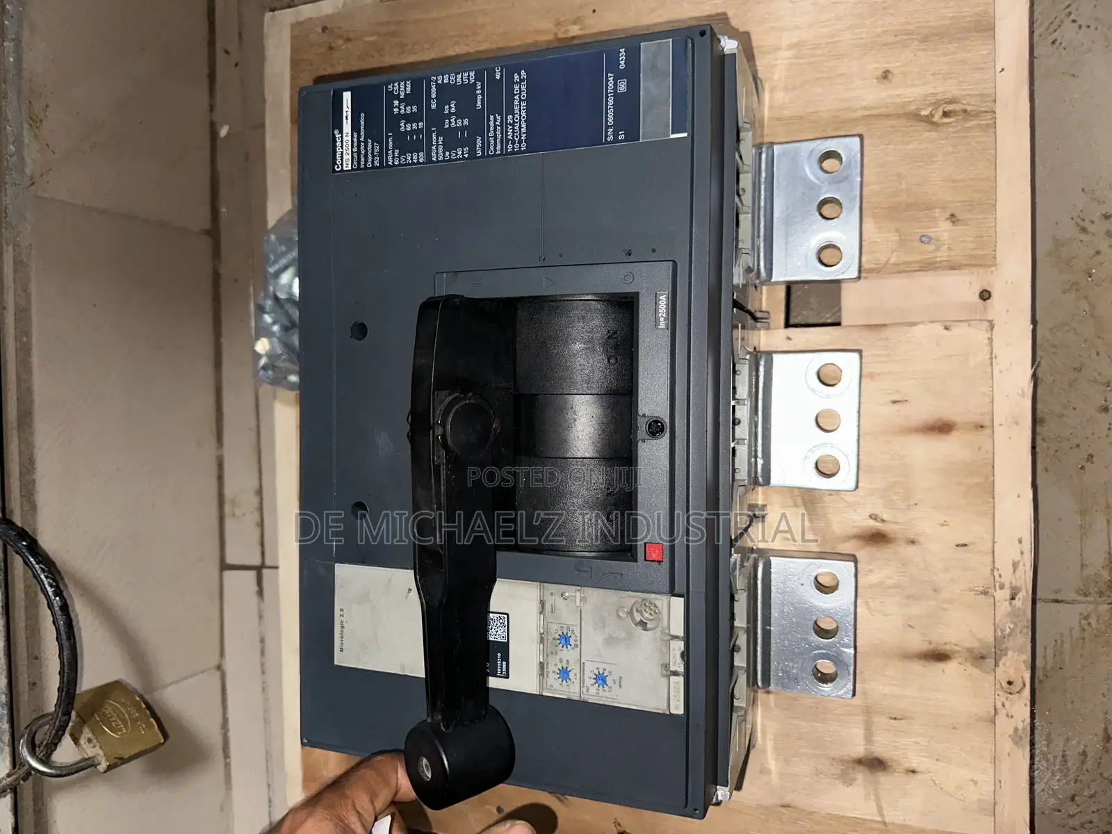 2500a Schneider Breaker 3pole