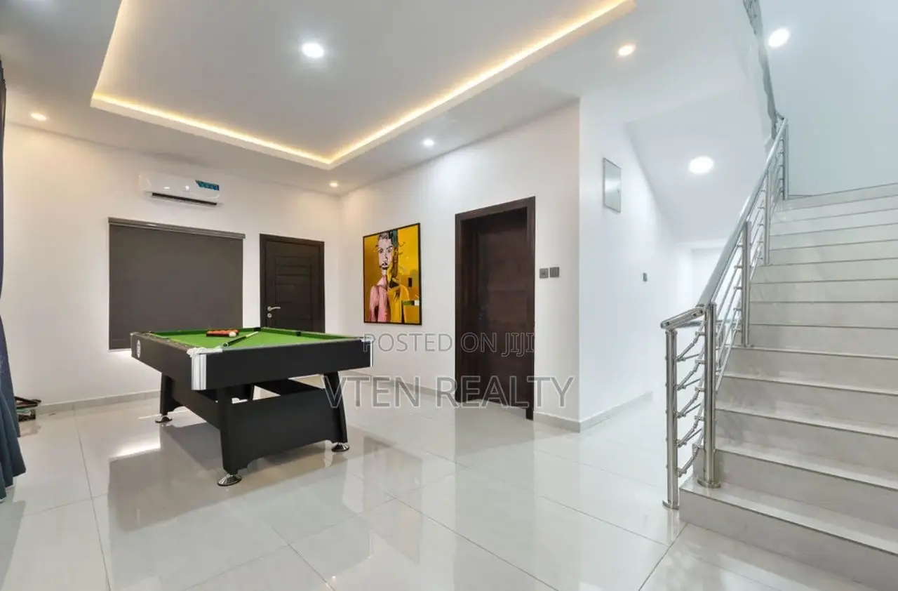 Luxurious 4bedroom Semi Detached Compound With Snooker Ps5