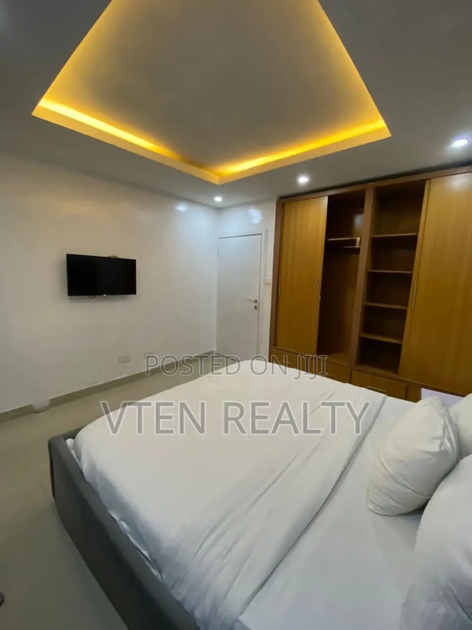 Beautiful Waterfront 3bedroom With Snooker and Swimming Pool