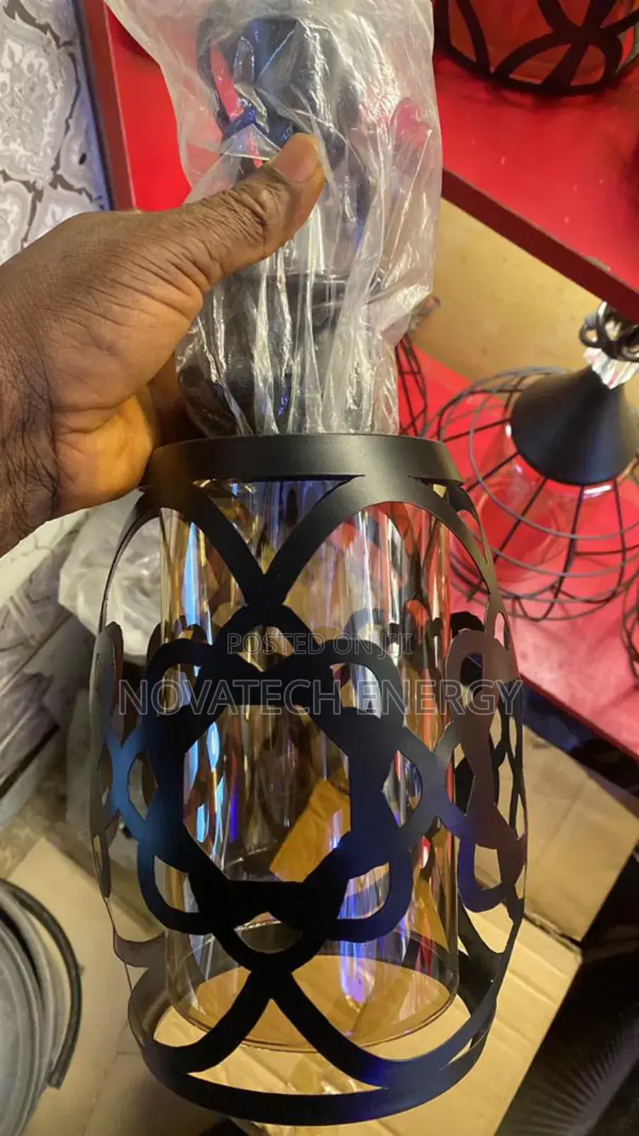 Item 7619 of Single Pendant Dropping Lights, Bulb