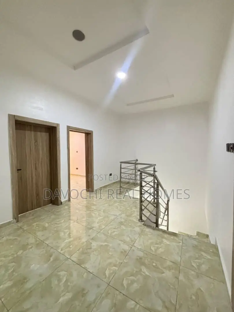 4bdrm Duplex in Orchid Road, Lekki Phase 2 for rent