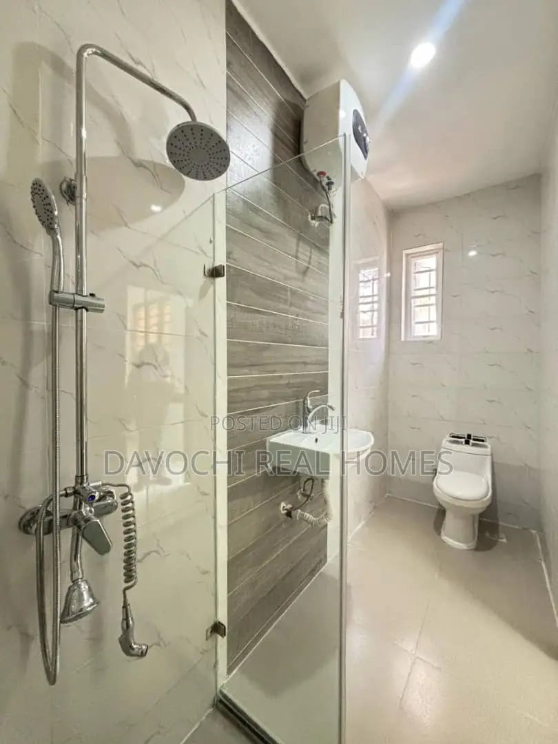 4bdrm Duplex in Orchid Road, Lekki Phase 2 for rent