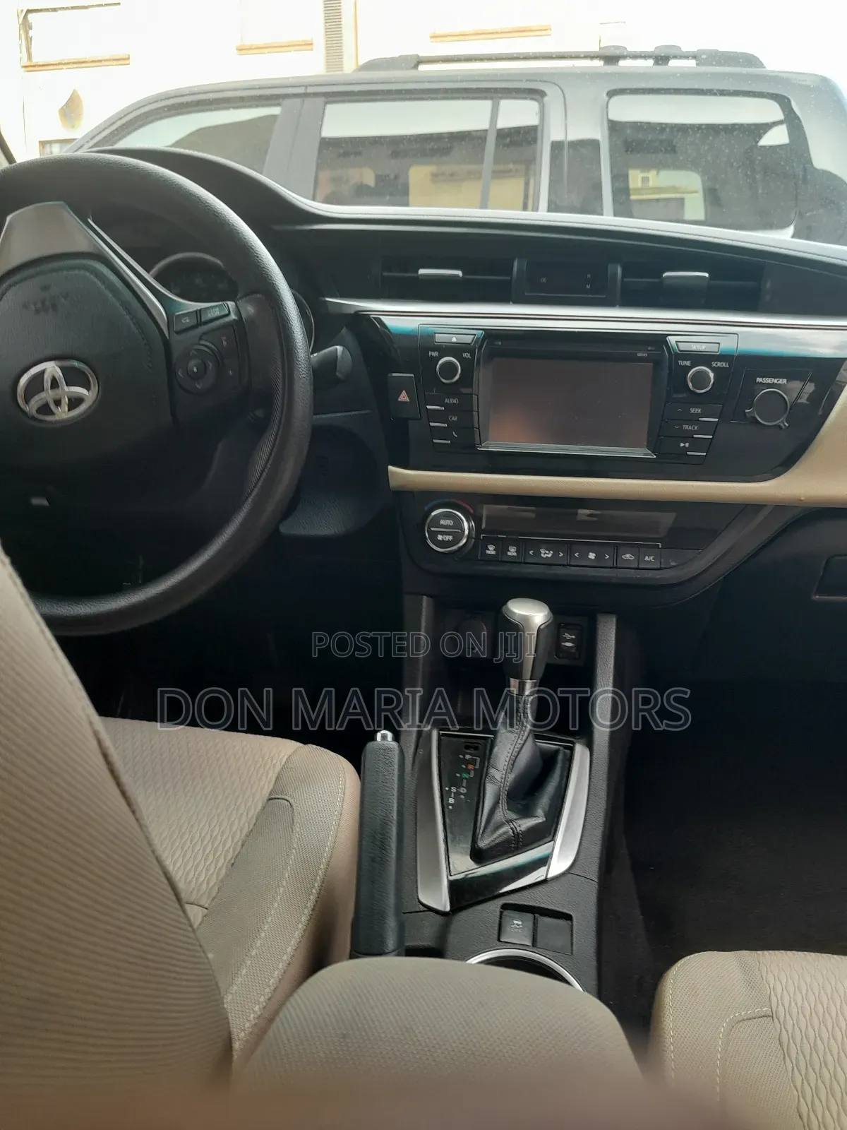 Toyota Corolla LE Plus 4dr Sedan (1.8L 4cyl CVT) 2015 Red