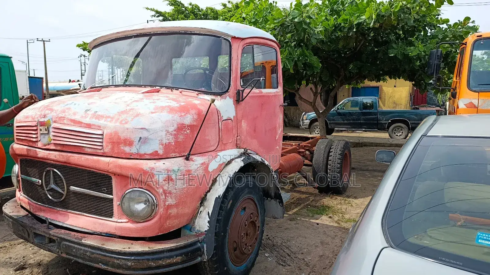 Foreign Used Mercedes Benz 911 Truck