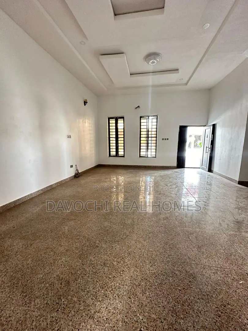 3bdrm Apartment in Sangotedo for rent