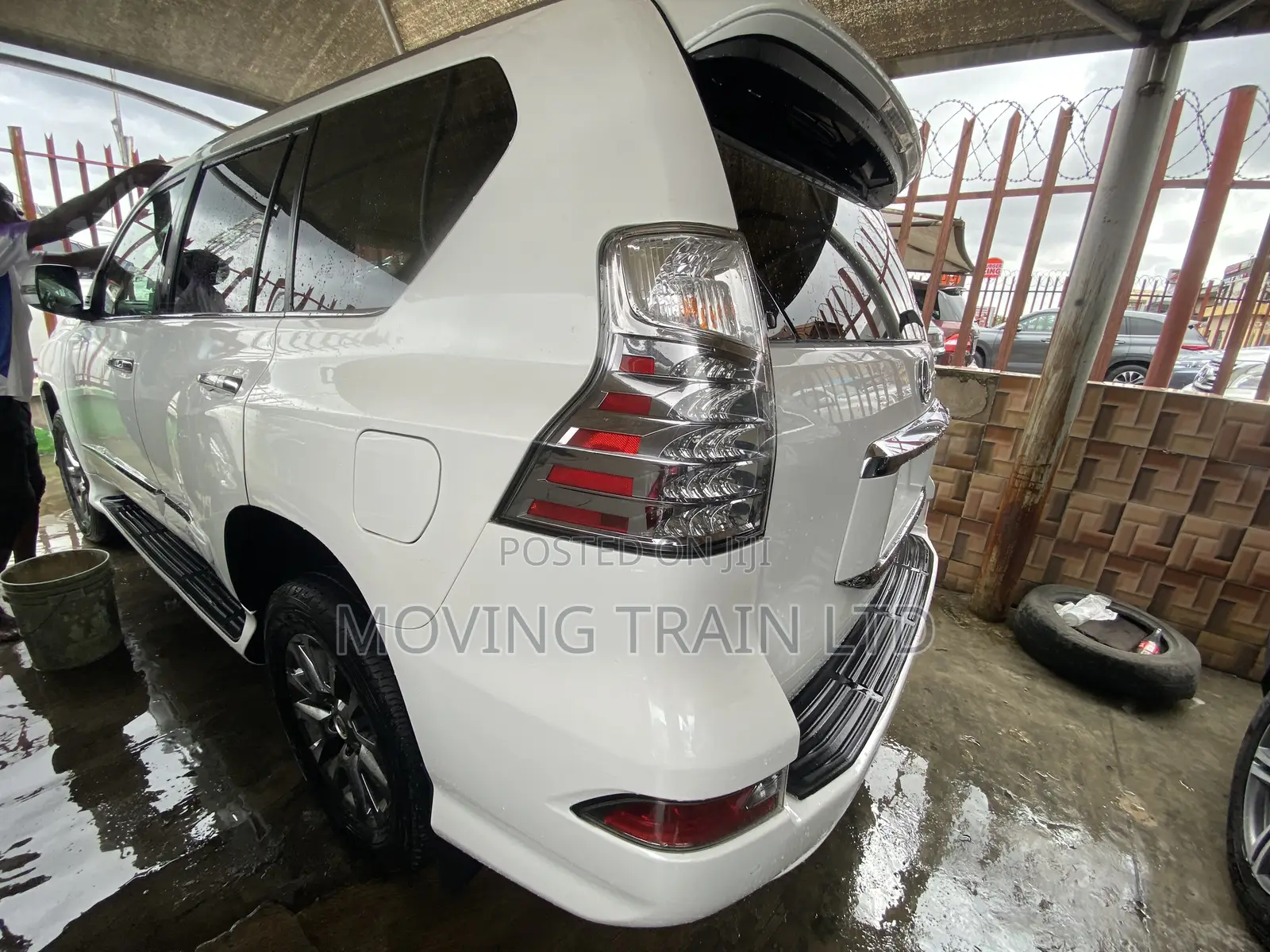 Lexus GX 2019 White