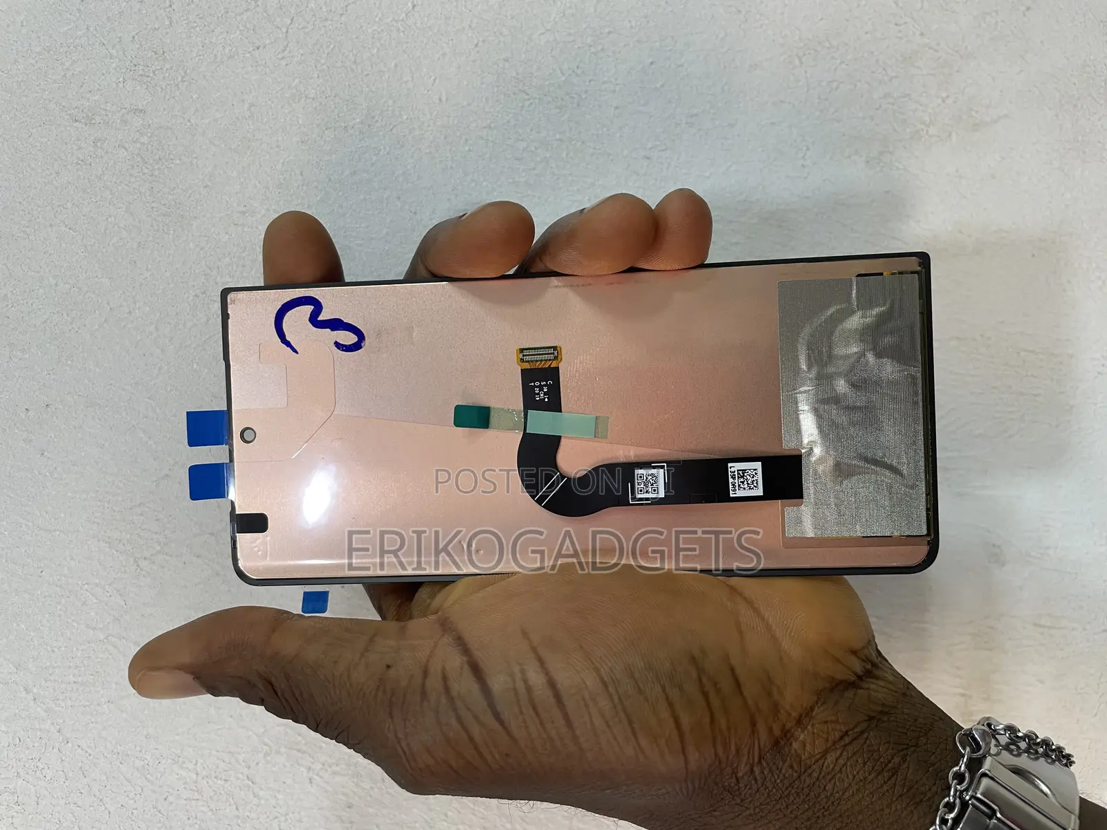 Tecno v Fold Front Screen