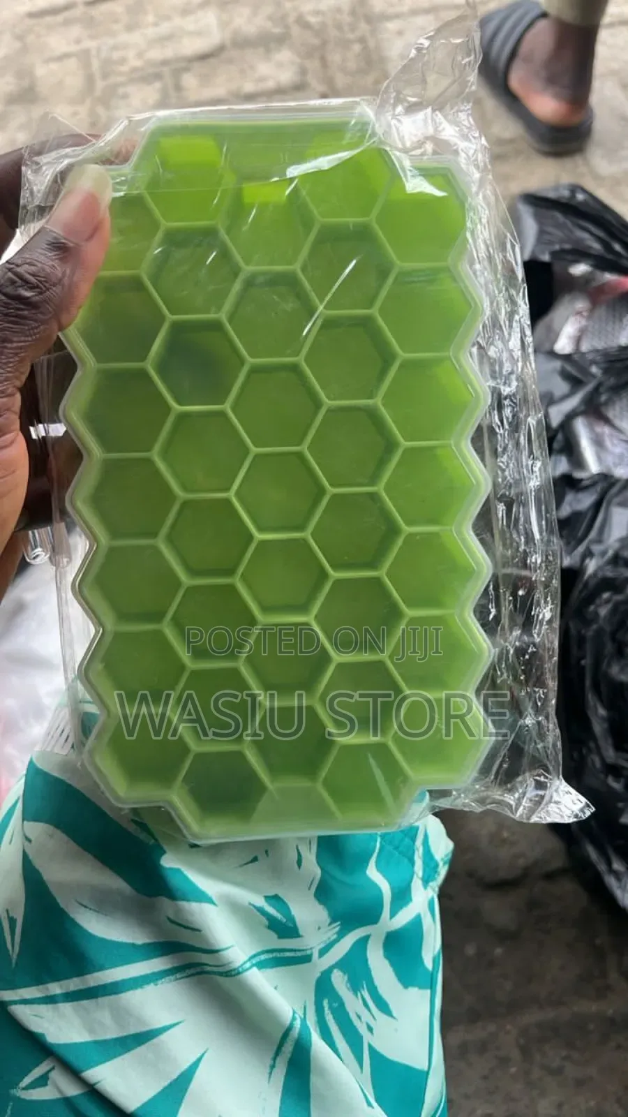 Honeycomb Silicone Ice Cube Tray