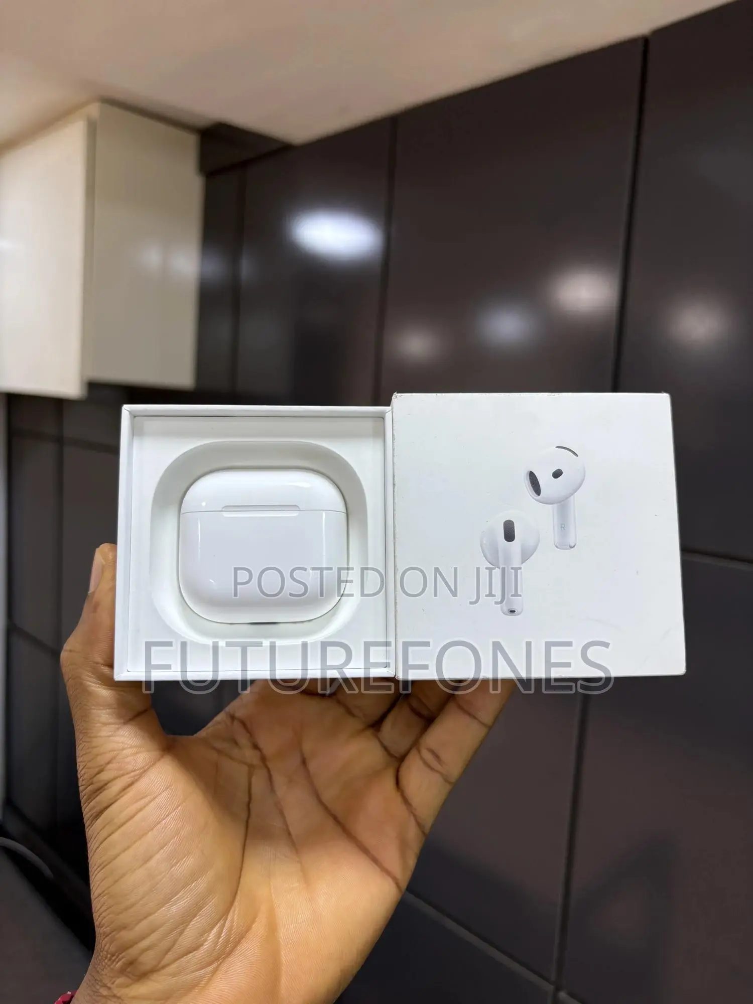 Apple Airpod 4 Active Noise Cancellation